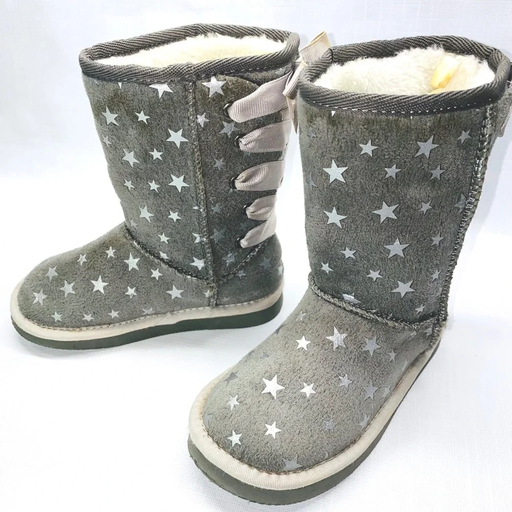 Old Navy Kids Gray Star‎ Print Cozy Lined Winter Emu Boots Size 8 2TAirwalk